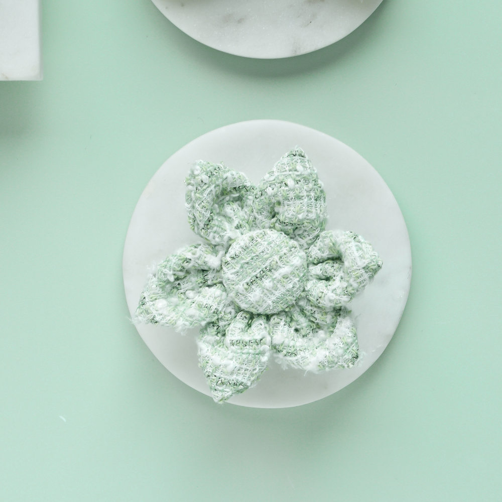 Cocopup London - Matcha Textured Tweed Collar Flower